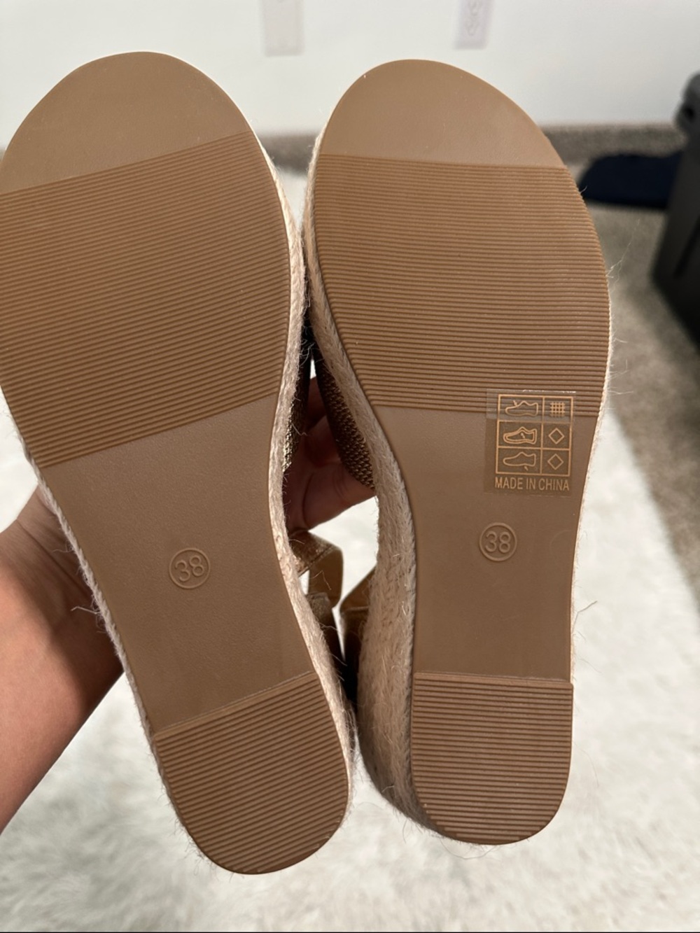 🏹 NWOT Amazon Wedges - Picture 5 of 5